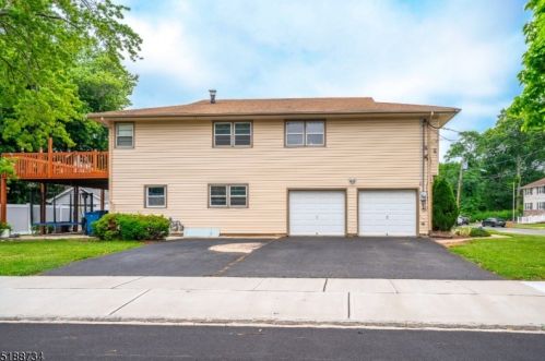 1570 Franklin St, Clark NJ  07066-2517 exterior