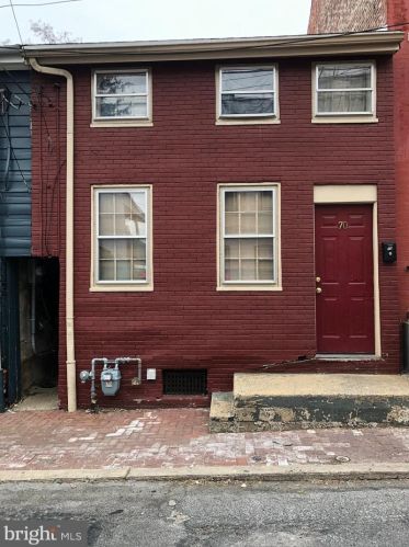 70 Howard Ave, Lancaster PA  17602-3633 exterior