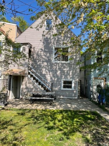 4108 Maplewood Ave, Chicago IL  60632-1126 exterior