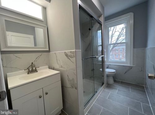 551 Gilham St, Philadelphia PA  19111-5230 exterior