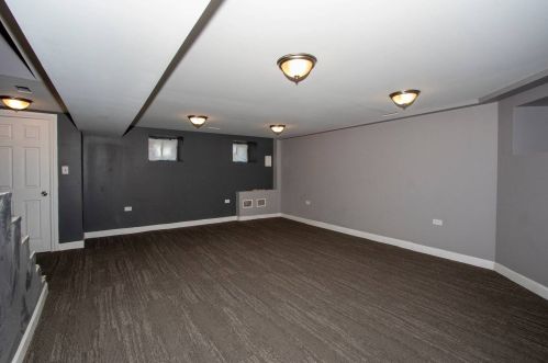 213 Leclaire Ave, Chicago IL 60639-3146 exterior