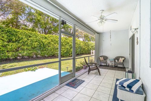 10865 Fillmore Dr, Boynton Beach FL 33437-3955 exterior