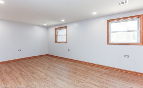 9129 Trumbull Ave, Chicago IL 60655-2507 exterior