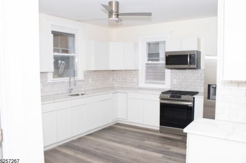 90 Watson Ave, Town Center NJ 07052-6026 exterior