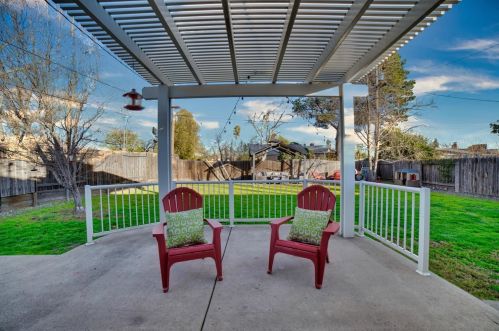 107 Coralie Way, Folsom CA 95630-3303 exterior