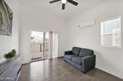 1229 13th Ave, Phoenix AZ 85007-4138 exterior