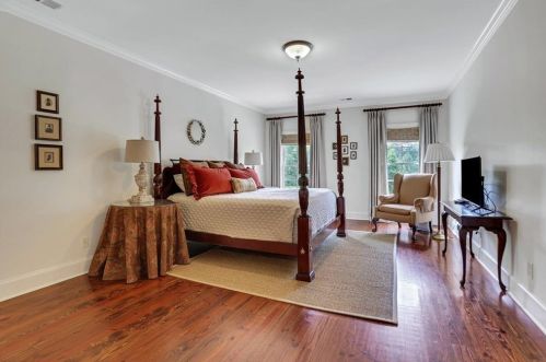 1130 Heards Fry Rd, Atlanta GA 30328-4733 exterior