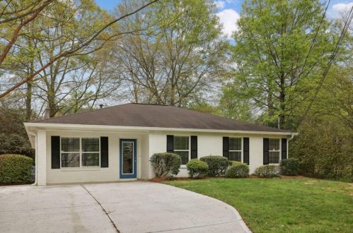 1406 Cartecay Dr, Atlanta GA  30319-3404 exterior