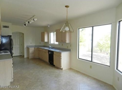 1511 Crystal Downs Ct, Tucson AZ 85737-7215 exterior