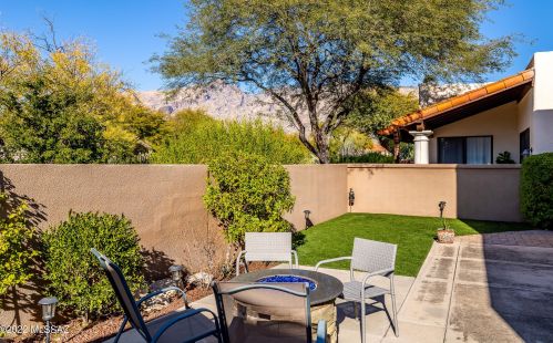 4061 Quiet Moon Dr, Tucson AZ  85718-3427 exterior