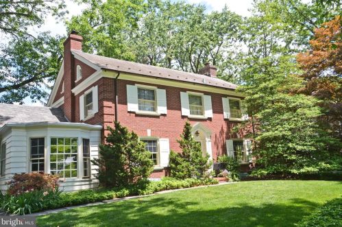 1419 Hillcrest Rd, Lancaster, PA 17603-2414