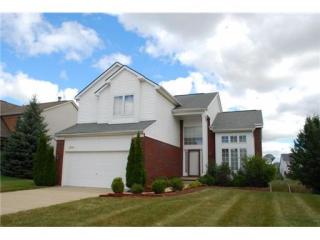 2699 Cook Creek Dr, Ann Arbor MI  48103-8947 exterior