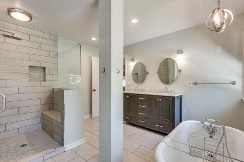 1998 Gainsborough Dr, Atlanta GA 30341-1017 exterior