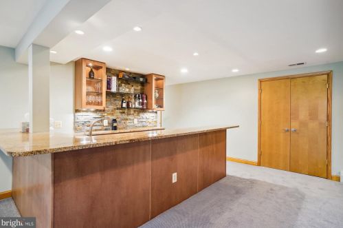 13110 Cleveland Dr, Rockville MD 20850-3723 exterior