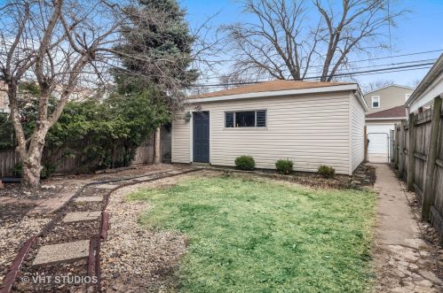 4533 Central Park Ave, Chicago IL 60655-3306 exterior