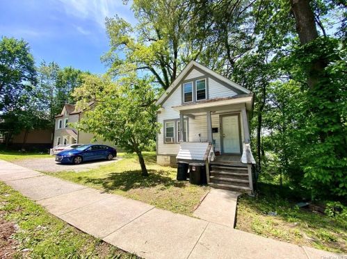 206 Clinton St, Poughkeepsie NY  12601-2034 exterior