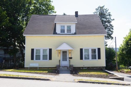 1 Loring St, Worcester, MA 01606-3552