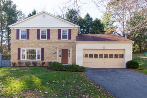 16 Bouldercrest Ct, Rockville, MD 20850-3111