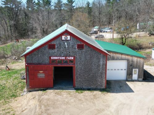 1240 Franklin Pierce Hwy, Barrington NH 03825-7331 exterior