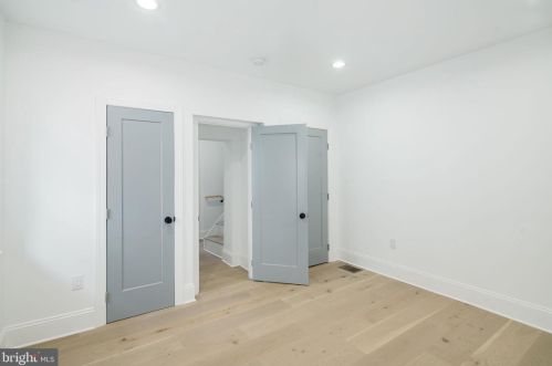 758 Front St, Philadelphia PA 19147-3523 exterior