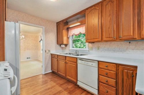 4092 Gladney Dr, Atlanta GA 30340-4720 exterior