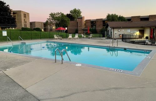 3635 Tucker Pl, Milwaukee WI  53222-2756 exterior