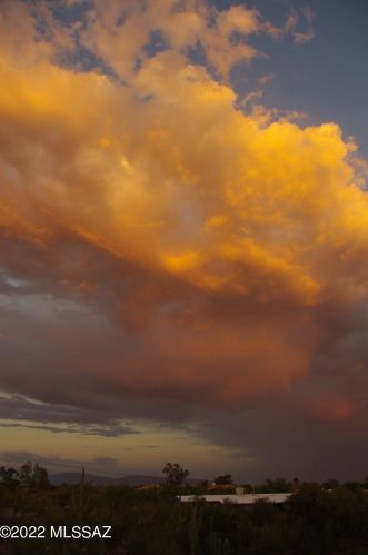 835 Placita Del Mirador, Tucson AZ 85718-1973 exterior