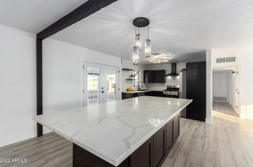 734 Carter Rd, Phoenix AZ  85042-5530 exterior