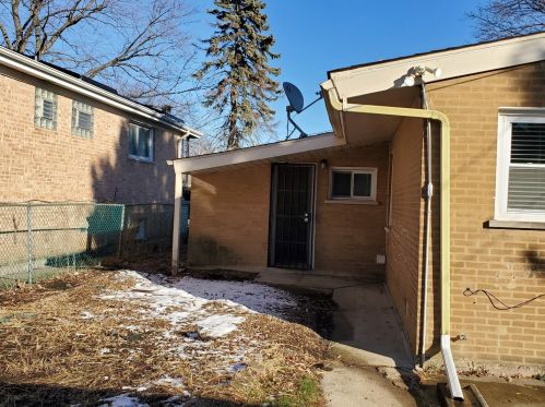 526 Clayton Ave, Hillside IL 60162-1357 exterior