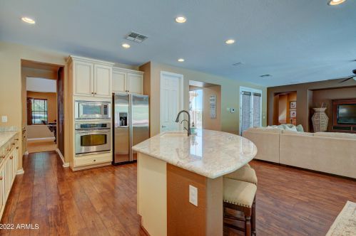 38809 Courage Ct, Phoenix AZ exterior