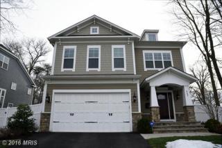 502 Plum St, Vienna VA  22180-6326 exterior