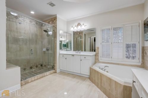 235 Lake Summit Vw, Atlanta GA  30342-1979 exterior