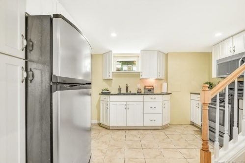 206 Richards Ave, Norwalk CT exterior