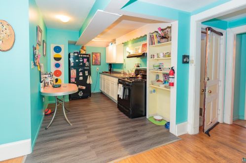 1721 1 St, Duluth MN 55806-2146 exterior