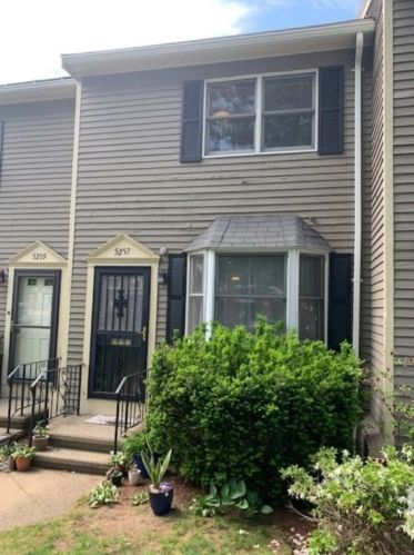 5257 Washington St, Boston, MA