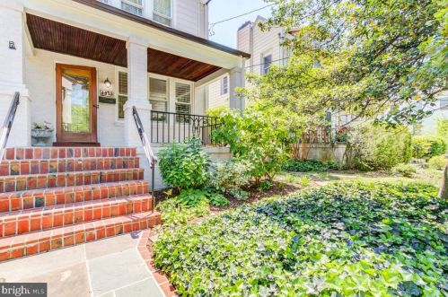 4615 43rd St, Washington, DC 20016-4517