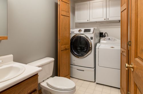 39 Minge Cv Rd, Alton NH 03810-4063 exterior