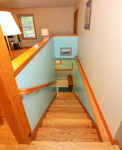 494 Mtn Rd, Concord NH 03301-6902 exterior