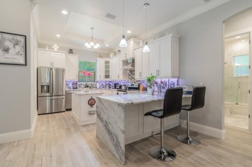 3502 Mcelroy Ave, Tampa FL 33611-3606 exterior