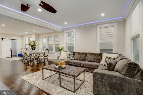 2911 17th St, Washington DC  20018-1825 exterior