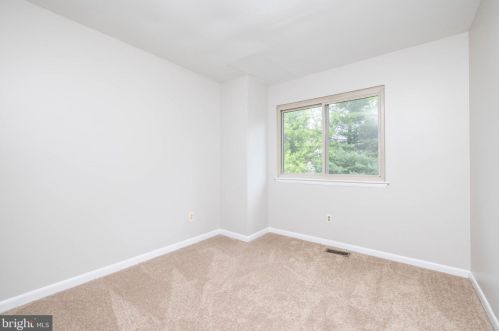 11 Liborio Ln, New Castle DE 19720-4653 exterior