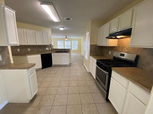 12306 English Brk Cir, Humble TX 77346-3272 exterior