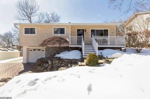 24 Point Pleasant Rd, Hopatcong, NJ 07843-1324