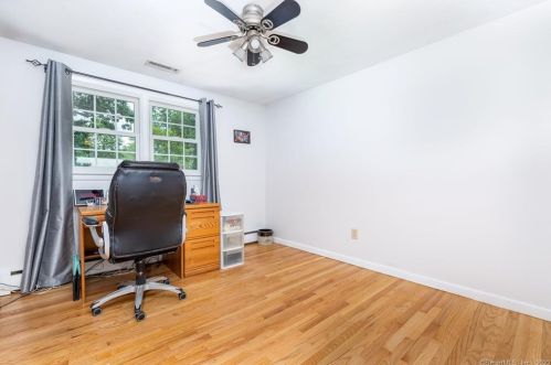 14 Loren Cir, Windsor CT 06095-1011 exterior