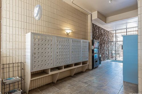 3215 Ala Ilima St, Honolulu HI 96818-2946 exterior