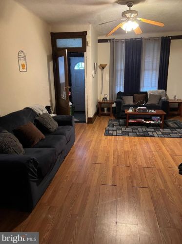 4321 17th St, Philadelphia, PA 19140-1803