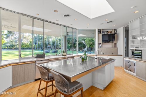 2111 Colter St, Phoenix AZ  85015-2821 exterior