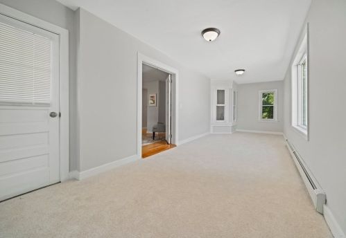 4 Mckinley Rd, Worcester MA  01605-2112 exterior