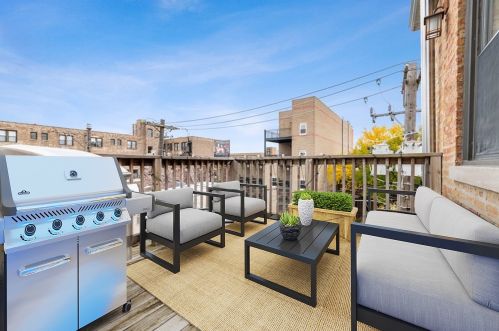 1518 Winona St, Chicago IL 60640-2811 exterior