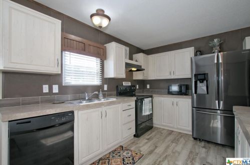 482 Derrick Dr, Spring Branch TX 78070 exterior